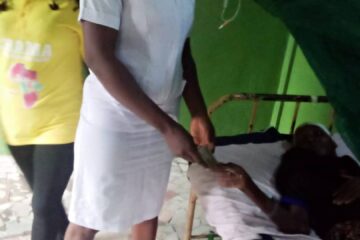 <em>Dr. Gina, Renowned Doctor, Extends Helping Hand to AIDS Patient in Need</em>